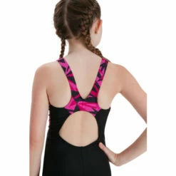 Speedo shop -Speedo shop unnamed file 266